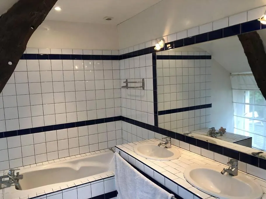 סנט-קולומב Maison De Charme Avec Piscine 0*,